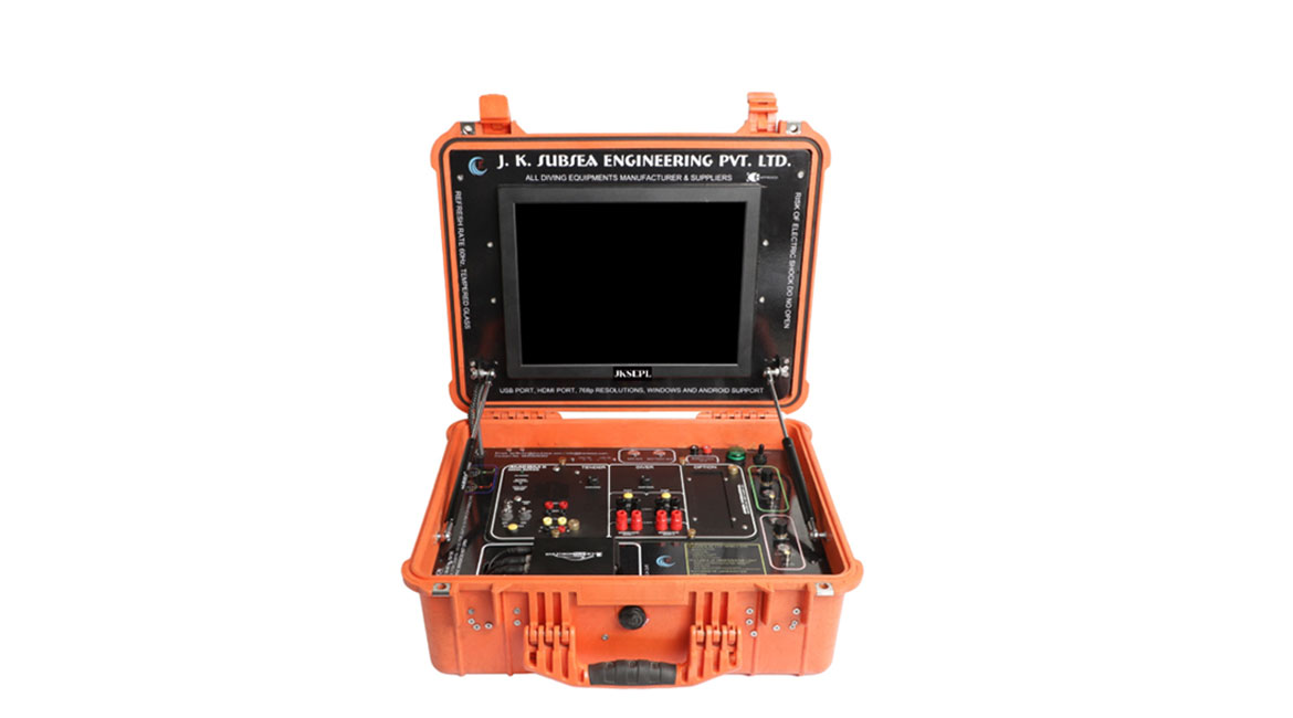 PORTABLE DIVER
                                            CCTV SYSTEM