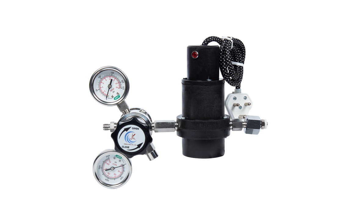 Single Stage Regulator with Heater