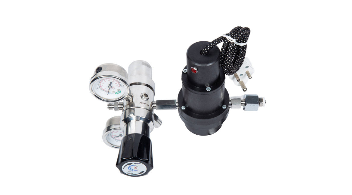 Single Stage Regulator with Heater