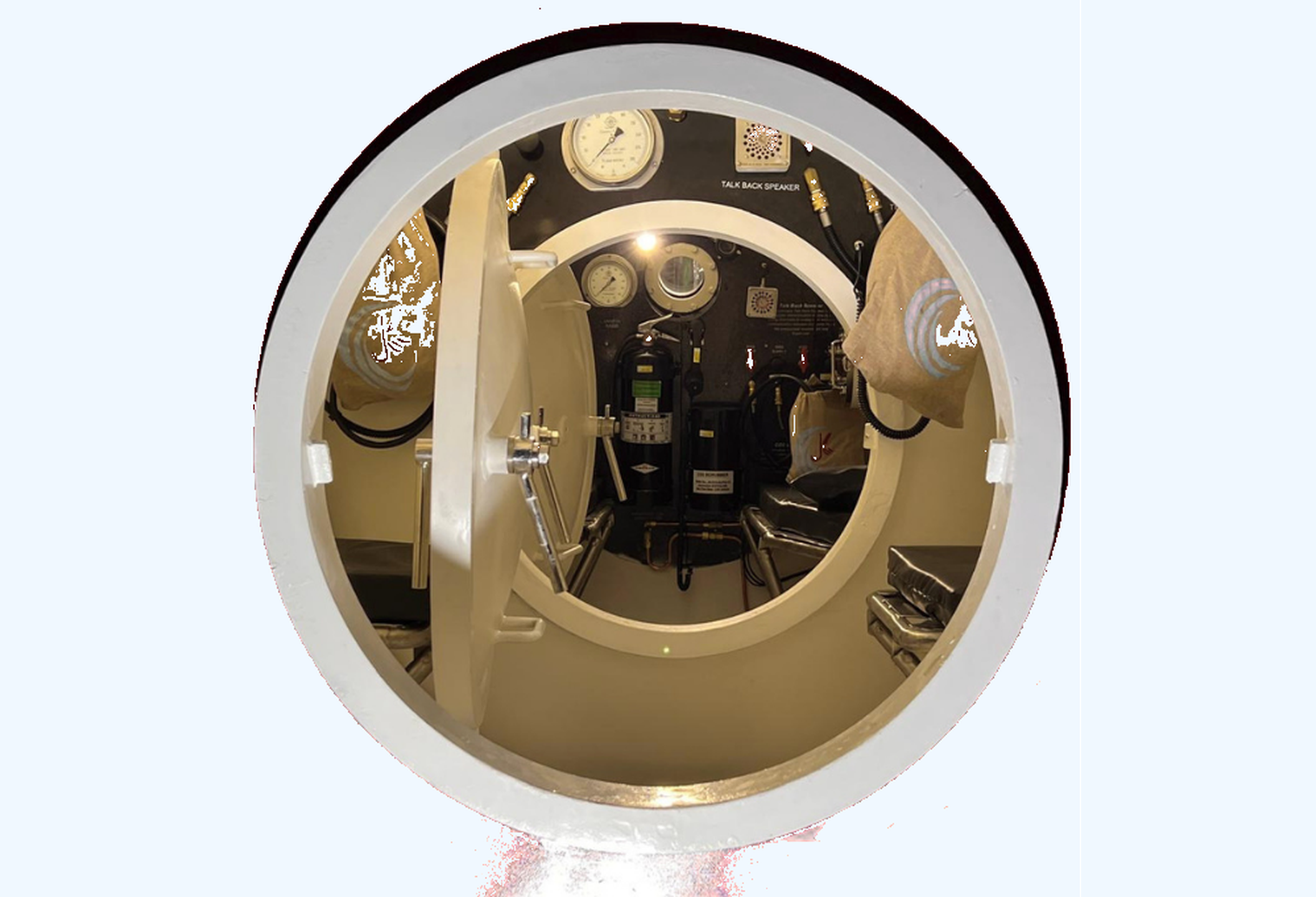 Containerized Air Decompression Chamber with Diving Mix Gas Panel(TPI)